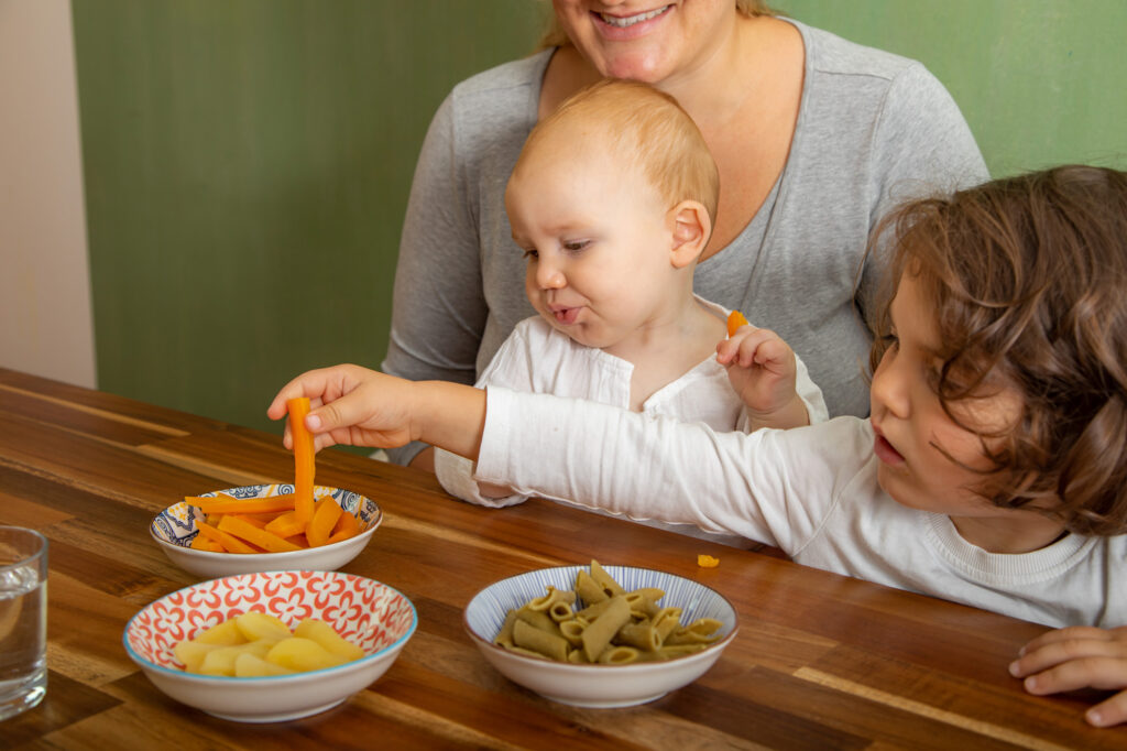 Essen mit Baby, babyfreundliche Ernährung - mit Andrea Hammerl ausgebildeter artgerecht, Windelfrei und Stoffwindel Coachin und Beraterin zu Babyschlaf und Ernährung mit Baby in Nussdorf am Attersee.